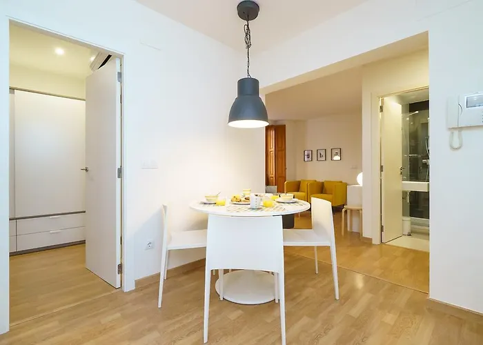 Carmen Daire *