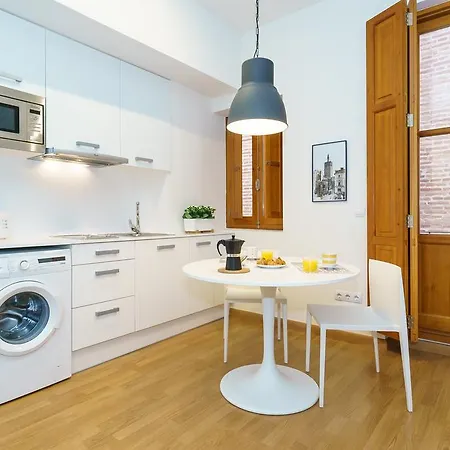 דירה Valencia Home